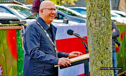 © Arie van den Dungen