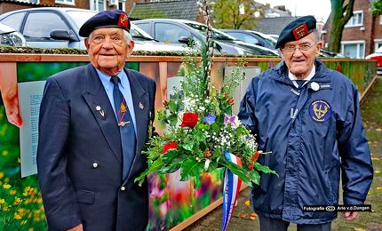 © Arie van den Dungen