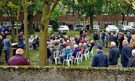 © Arie van den Dungen