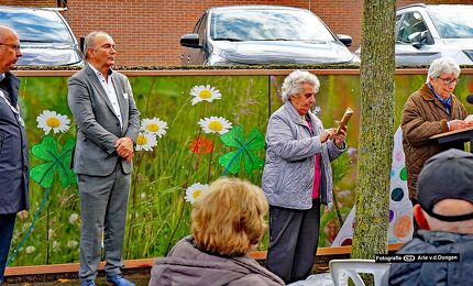 © Arie van den Dungen