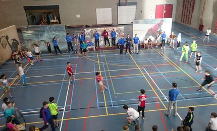 Trefbal toernooi met kinderen van basischolen het Rondeel, Oberon, de Kameleon, de Driestroom,de Vlindertuin en het IJzeren Kind 