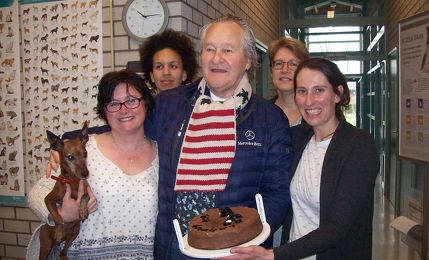 Frank Reiniersen met Jolanda, Wendy, Yentl en Esther    ©Ageeth van Duuren 