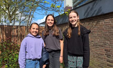 Jeugdmusicalgroep Stage-2, Olivia, Fabienne en Livia 