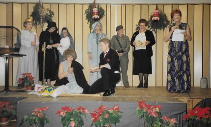 Historische foto van de Vrouweninitiatiefgroep 