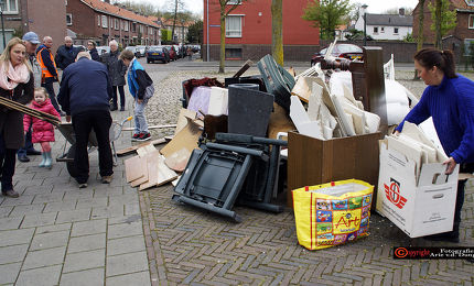 Schoonmaakactie Graagsewijk Noord    ©Arie v.d. Dungen 