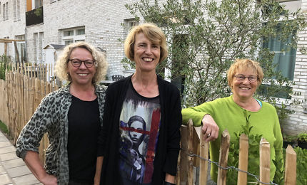 Achter de voordeur, Els, Ine en Moniek van  woongemeenschap Oosterburen 