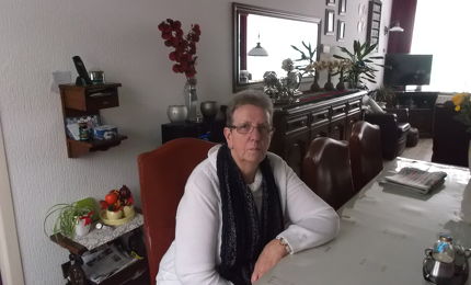 Achter de voordeur bij Riek en Henk Bouwmans    ©Mieke Verberne 