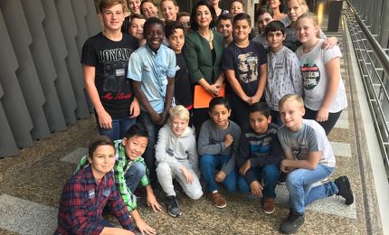 Het Rondeel, groep 8 bezoekt de Tweede Kamer 