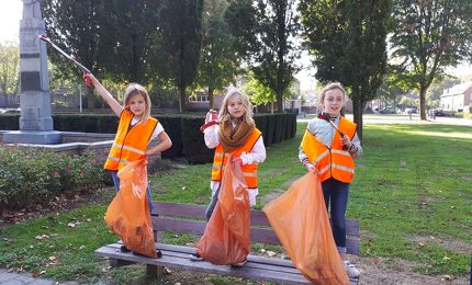 Kinderen Graafse wijk ruimen zwerfafval op 