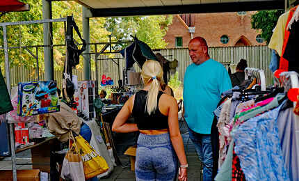 Rommelmarkt Graafsewijk Noord © Arie van den Dungen 