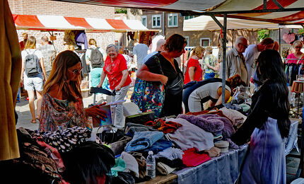 Rommelmarkt Graafsewijk Noord © Arie van den Dungen 