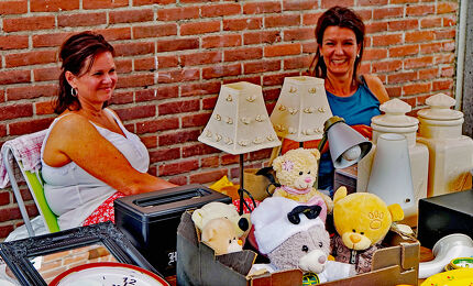 Rommelmarkt Graafsewijk Noord © Arie van den Dungen 