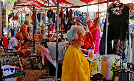Rommelmarkt Graafsewijk Noord © Arie van den Dungen 