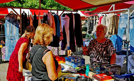 Rommelmarkt Graafsewijk Noord © Arie van den Dungen 