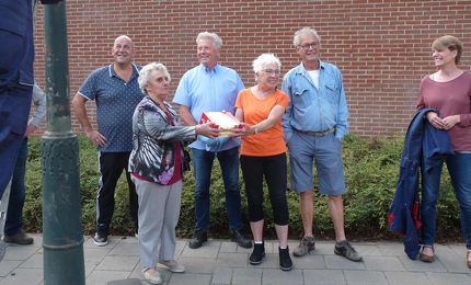 Lantaarnpaalproject, bedankt-taart, © Wim Verberne 